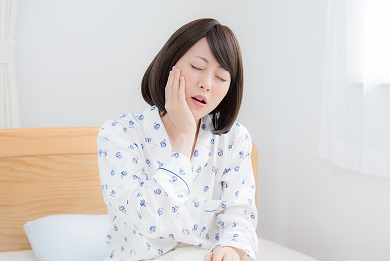 歯ぎしり・食いしばり